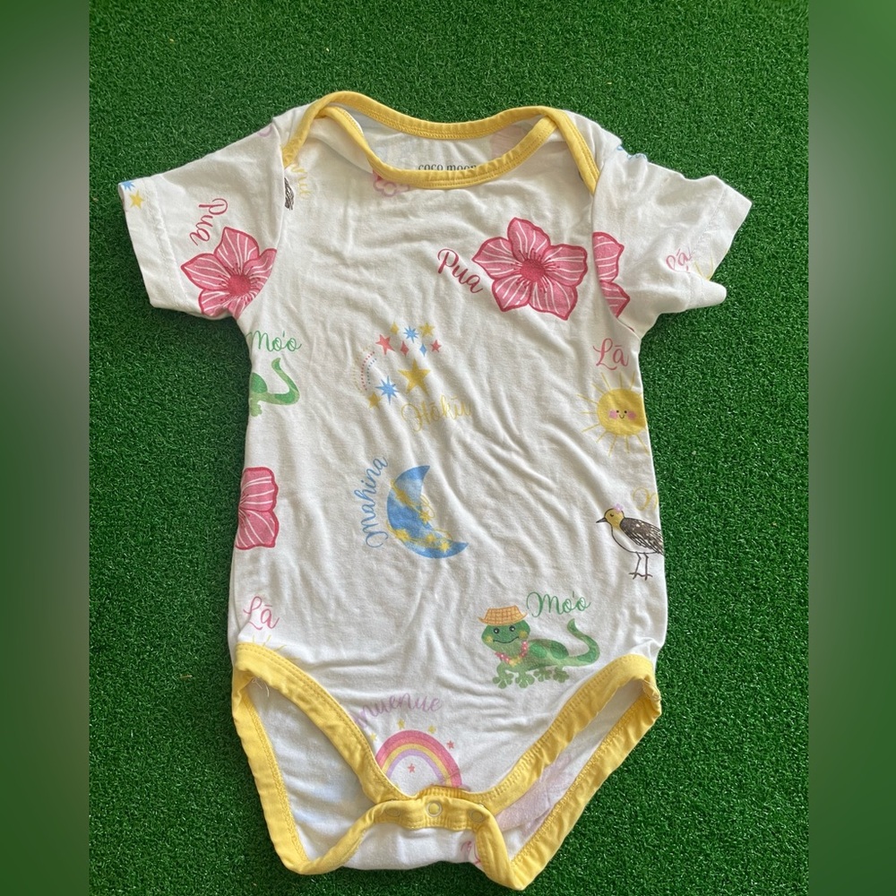 Coco moon onesie in Pot O’ Aloha print
